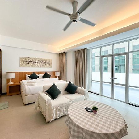 Klcc Suites By Nhb 쿠알라룸푸르 외부 사진
