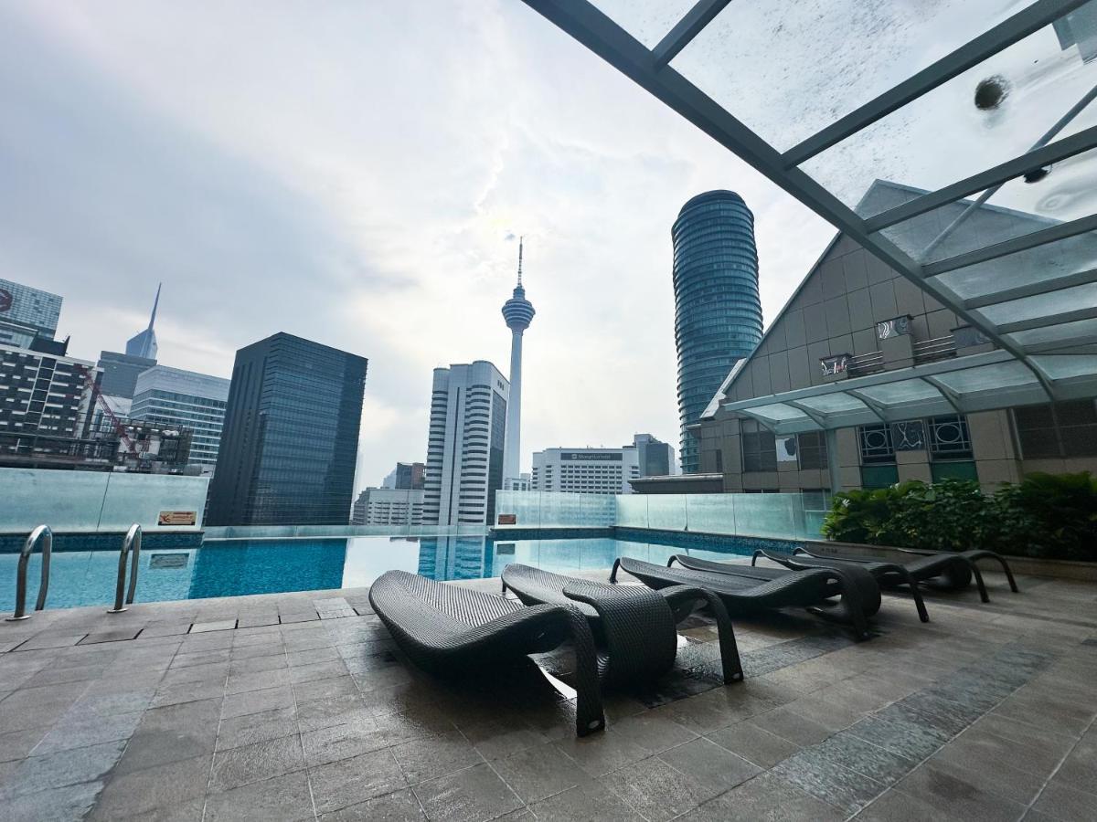 Klcc Suites By Nhb 쿠알라룸푸르 외부 사진