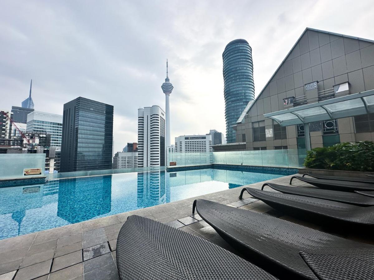 Klcc Suites By Nhb 쿠알라룸푸르 외부 사진